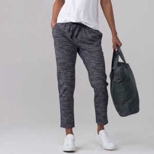 Lululemon Jet Crop pants